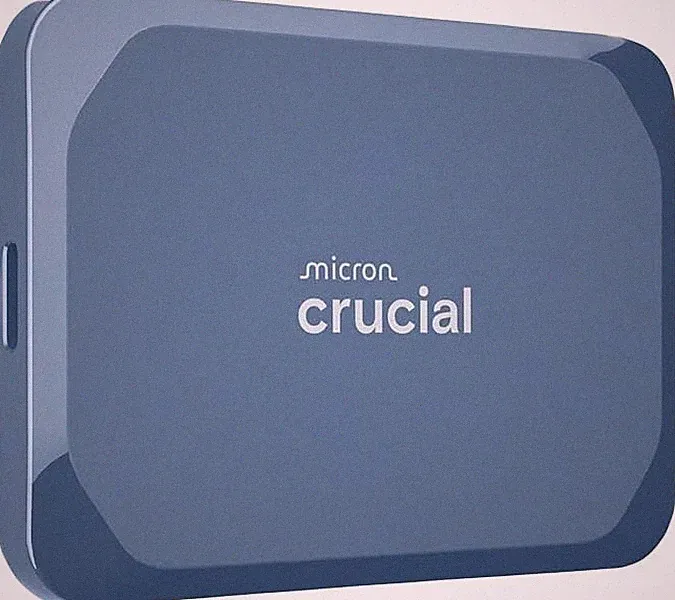 Crucial X10 1TB Portable SSD USB 3.2 ((NEW NO BOX))