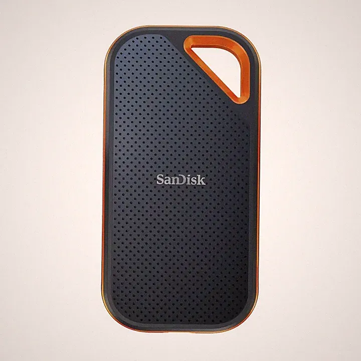 SanDisk Extreme PRO Portable SSD V2 2000MB/s USB 3.2 Type-C & A Hard Drive 1-4TB